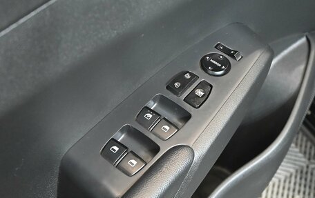 Hyundai Solaris II рестайлинг, 2021 год, 1 695 000 рублей, 16 фотография