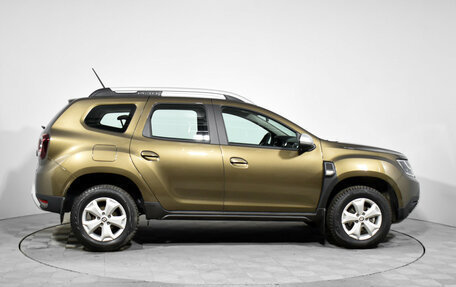 Renault Duster, 2022 год, 2 300 000 рублей, 4 фотография