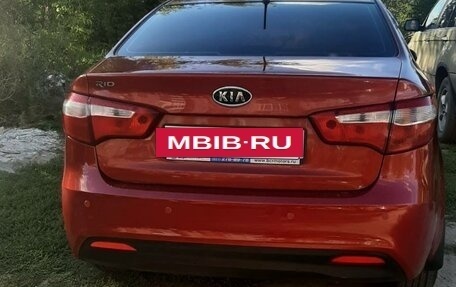 KIA Rio III рестайлинг, 2013 год, 720 000 рублей, 2 фотография