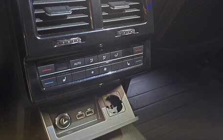 Volkswagen Touareg III, 2019 год, 5 950 000 рублей, 10 фотография