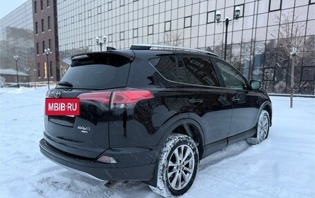 Toyota RAV4, 2017 год, 2 505 000 рублей, 6 фотография