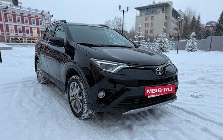 Toyota RAV4, 2017 год, 2 505 000 рублей, 4 фотография