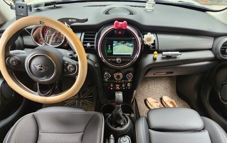 MINI Hatch, 2021 год, 1 826 000 рублей, 6 фотография