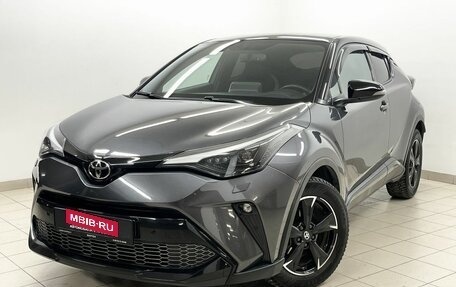 Toyota C-HR I рестайлинг, 2021 год, 3 100 000 рублей, 1 фотография