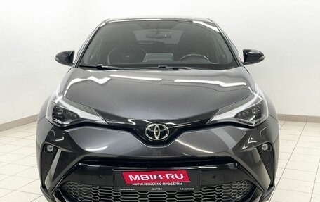 Toyota C-HR I рестайлинг, 2021 год, 3 100 000 рублей, 2 фотография