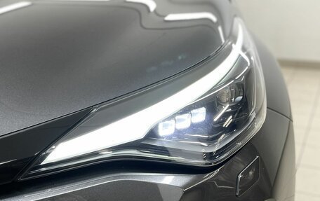 Toyota C-HR I рестайлинг, 2021 год, 3 100 000 рублей, 8 фотография