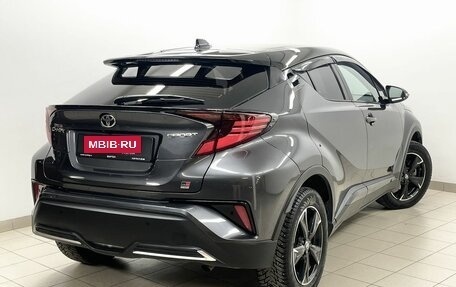 Toyota C-HR I рестайлинг, 2021 год, 3 100 000 рублей, 4 фотография