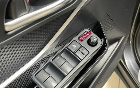 Toyota C-HR I рестайлинг, 2021 год, 3 100 000 рублей, 17 фотография