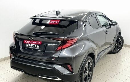 Toyota C-HR I рестайлинг, 2021 год, 3 100 000 рублей, 9 фотография