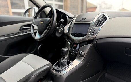 Chevrolet Cruze II, 2015 год, 870 000 рублей, 2 фотография