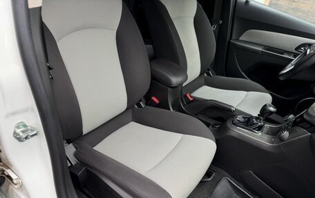 Chevrolet Cruze II, 2015 год, 870 000 рублей, 17 фотография