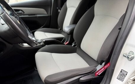 Chevrolet Cruze II, 2015 год, 870 000 рублей, 15 фотография