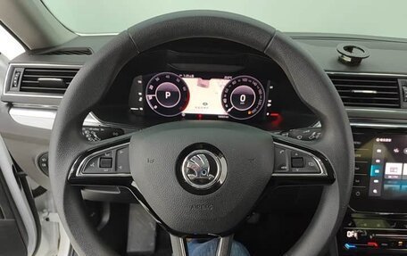 Skoda Superb III рестайлинг, 2022 год, 1 986 003 рублей, 10 фотография