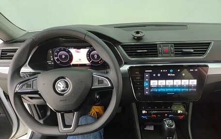 Skoda Superb III рестайлинг, 2022 год, 1 986 003 рублей, 9 фотография