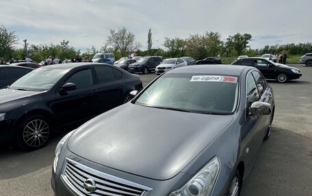 Nissan Skyline, 2010 год, 900 000 рублей, 6 фотография