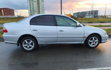 Toyota Avensis III рестайлинг, 2002 год, 370 000 рублей, 6 фотография