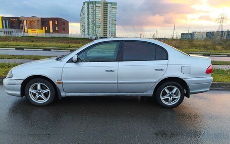Toyota Avensis III рестайлинг, 2002 год, 370 000 рублей, 2 фотография
