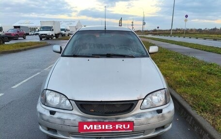 Toyota Avensis III рестайлинг, 2002 год, 370 000 рублей, 8 фотография