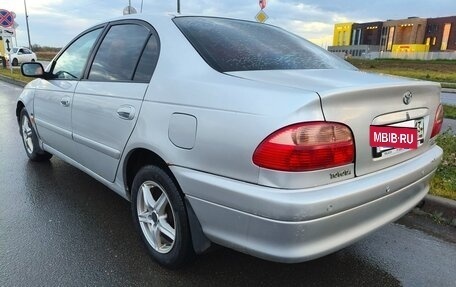 Toyota Avensis III рестайлинг, 2002 год, 370 000 рублей, 3 фотография