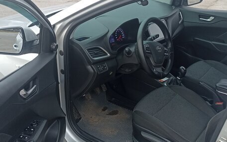 Hyundai Solaris II рестайлинг, 2018 год, 1 087 000 рублей, 6 фотография