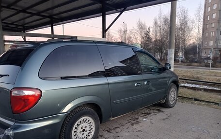 Chrysler Town & Country IV, 2004 год, 650 000 рублей, 6 фотография