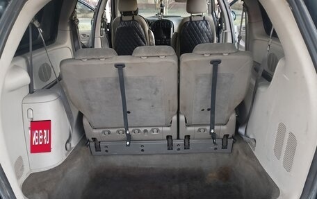 Chrysler Town & Country IV, 2004 год, 650 000 рублей, 14 фотография