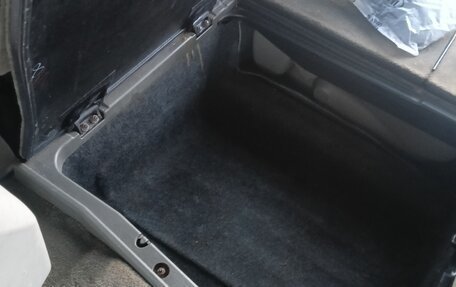 Chrysler Town & Country IV, 2004 год, 650 000 рублей, 17 фотография