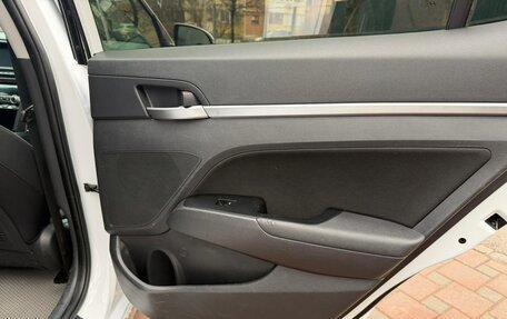 Hyundai Elantra VI рестайлинг, 2019 год, 1 230 000 рублей, 6 фотография