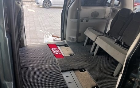 Chrysler Town & Country IV, 2004 год, 650 000 рублей, 10 фотография