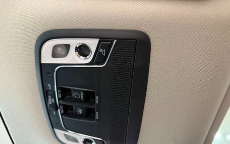 Honda Vezel, 2021 год, 1 875 000 рублей, 6 фотография