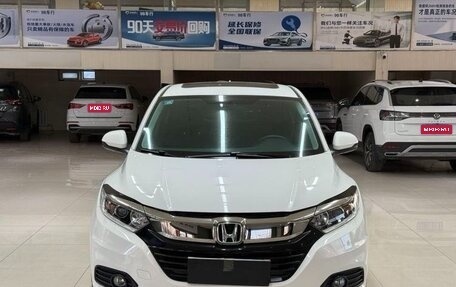 Honda Vezel, 2021 год, 1 875 000 рублей, 1 фотография