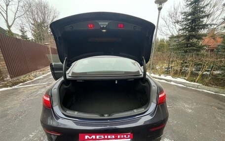 Mercedes-Benz E-Класс, 2019 год, 5 200 000 рублей, 3 фотография