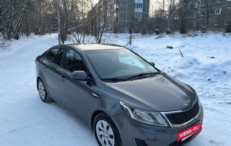KIA Rio III рестайлинг, 2014 год, 750 000 рублей, 2 фотография