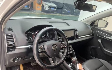 Skoda Karoq I, 2021 год, 2 115 000 рублей, 8 фотография