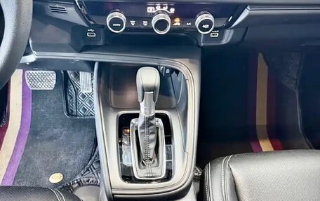 Honda Vezel, 2023 год, 2 200 900 рублей, 16 фотография