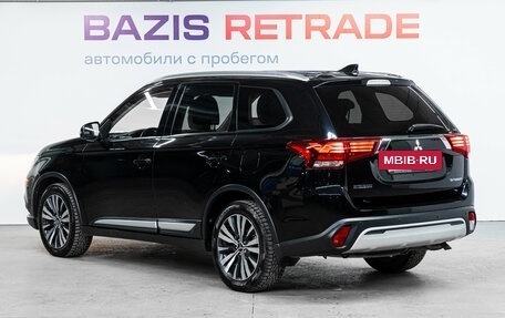 Mitsubishi Outlander III рестайлинг 3, 2019 год, 2 500 000 рублей, 7 фотография