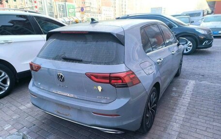 Volkswagen Golf VIII, 2022 год, 1 820 000 рублей, 6 фотография