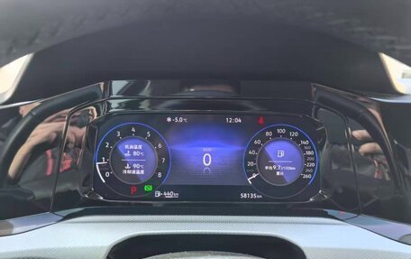 Volkswagen Golf VIII, 2022 год, 1 820 000 рублей, 9 фотография