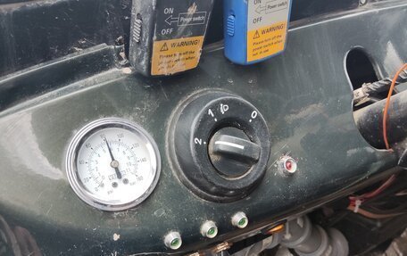 ЛуАЗ Hunter, 2012 год, 900 000 рублей, 9 фотография