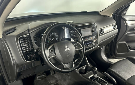 Mitsubishi Outlander III рестайлинг 3, 2012 год, 1 084 000 рублей, 18 фотография