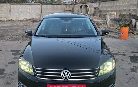 Volkswagen Passat B7, 2011 год, 949 000 рублей, 2 фотография