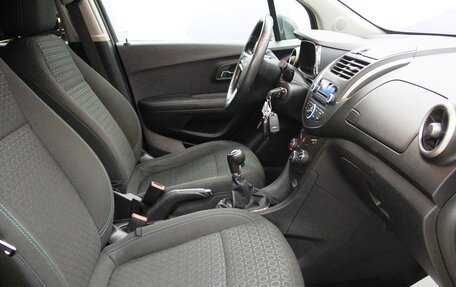 Chevrolet Tracker III, 2015 год, 960 000 рублей, 14 фотография