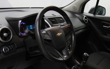 Chevrolet Tracker III, 2015 год, 960 000 рублей, 24 фотография