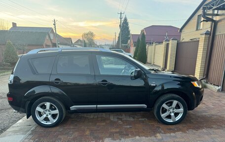 Mitsubishi Outlander III рестайлинг 3, 2008 год, 1 200 000 рублей, 4 фотография