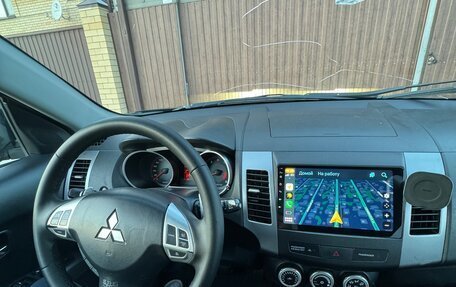 Mitsubishi Outlander III рестайлинг 3, 2008 год, 1 200 000 рублей, 12 фотография