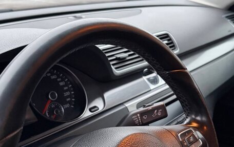 Volkswagen Passat B7, 2011 год, 775 000 рублей, 4 фотография