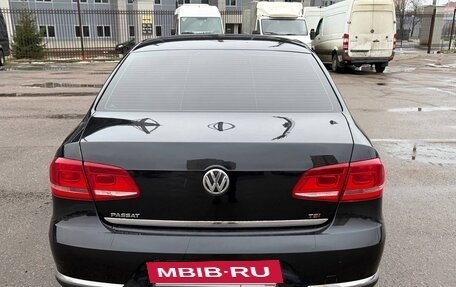 Volkswagen Passat B7, 2011 год, 775 000 рублей, 12 фотография