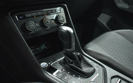 Volkswagen Tiguan II, 2017 год, 3 155 000 рублей, 15 фотография