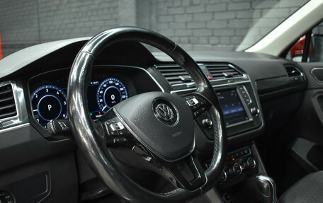 Volkswagen Tiguan II, 2017 год, 3 155 000 рублей, 18 фотография