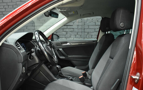 Volkswagen Tiguan II, 2017 год, 3 155 000 рублей, 19 фотография